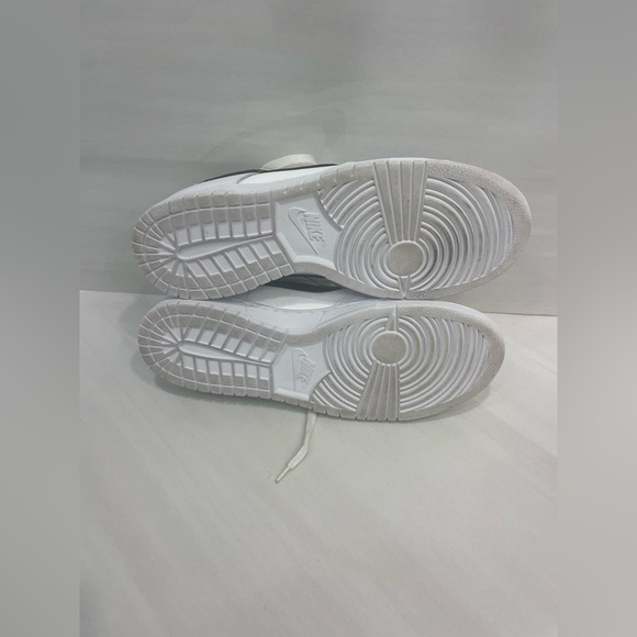 Nike Dunks - Picture 6 of 6